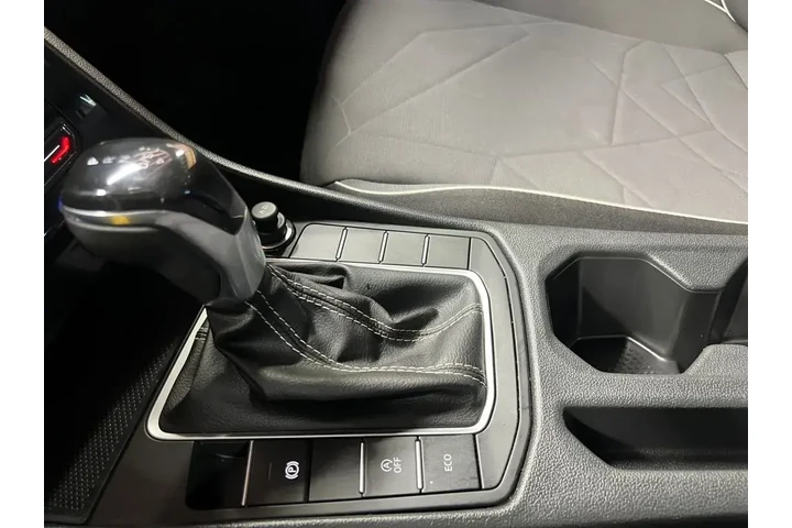 $23000 : Volkswagen Jetta 2025 Sport image 9
