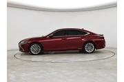 $29998 : Lexus ES 300h 2019 Luxury 4d thumbnail