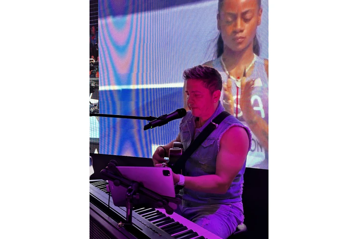 Richard Gonzalez music & 5pa image 6