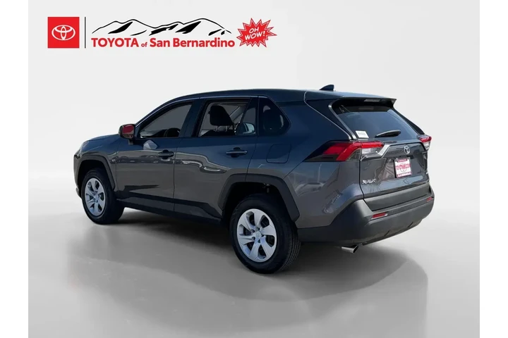 $27990 : Toyota RAV4 2024 AWD LE 4dr image 3