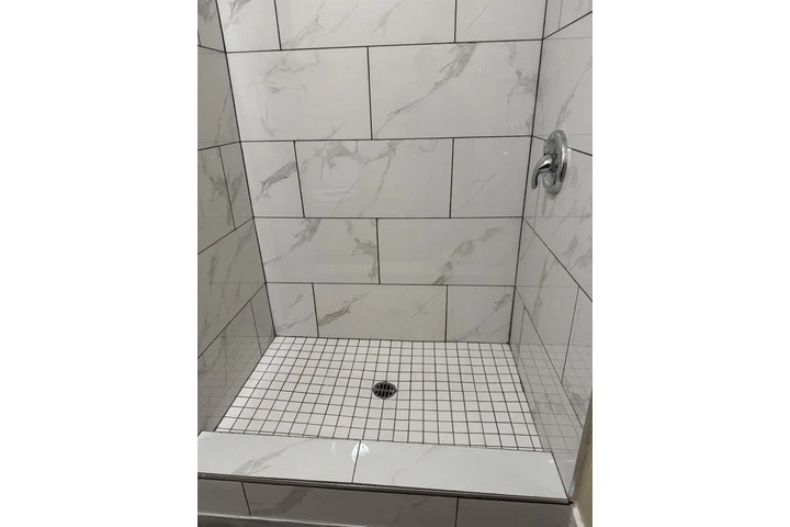 APARTAMENTO 📍4724 S. Main St image 3