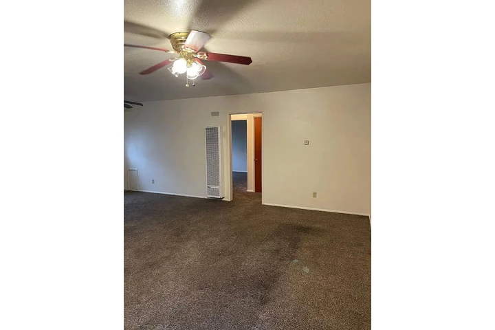 $850 : Amplios 2 dormitorios image 2