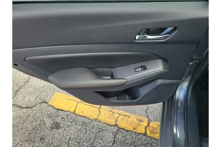 $19990 : Nissan Altima 2022 2.5 SR 4d image 9