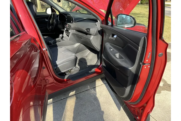 $7000 : 2019 Santa Fe SEL -- SUV image 6