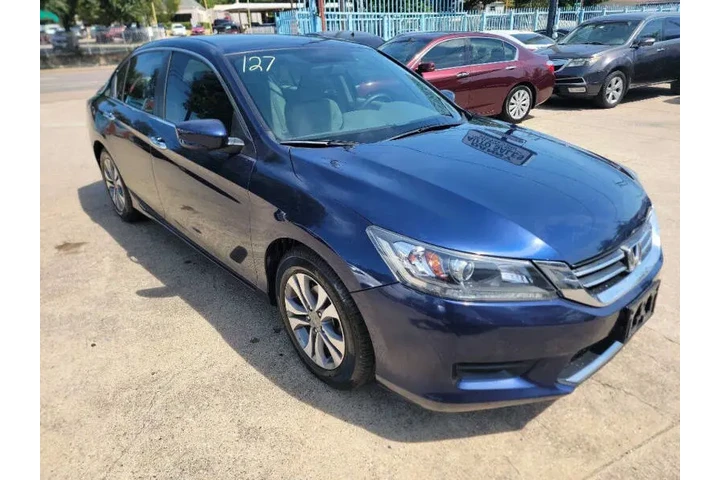 $12500 : 2015 Accord LX image 3