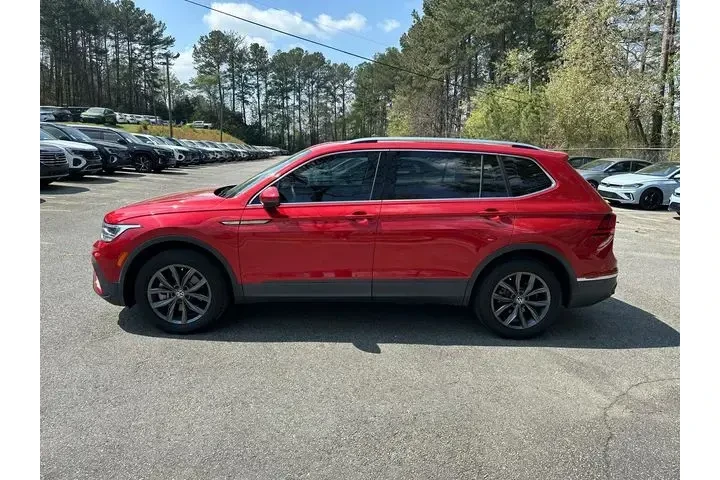 $20993 : Volkswagen Tiguan 2022 SE 4d image 8