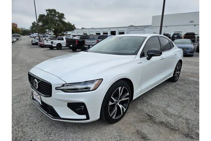 $24500 : Volvo S60 2024 B5 Core Dark image 7