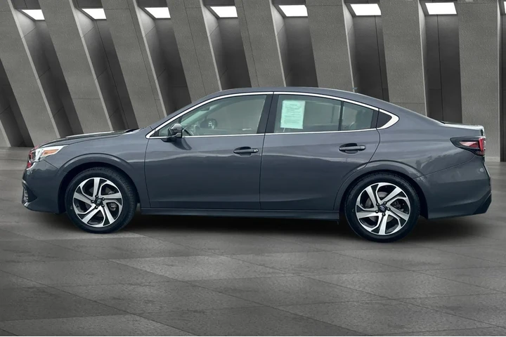 $22900 : Subaru Legacy 2021 AWD Limit image 8