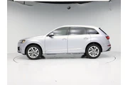 $38998 : Audi Q7 2021 AWD quattro Pre thumbnail