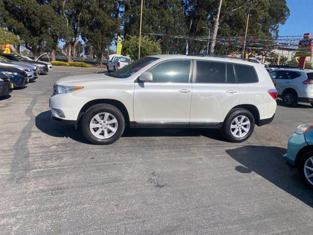 $13999 : 2013 Highlander image 1