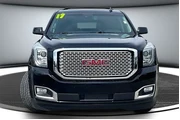 $31000 : GMC Yukon XL 2017 4x4 Denali thumbnail