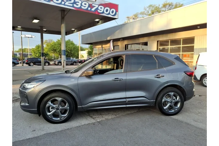 $24747 : Ford Escape 2023 AWD ST-Line image 5