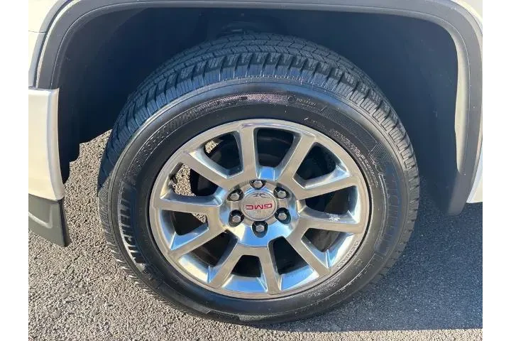 $21978 : GMC Sierra 1500 2015 4x4 Den image 5