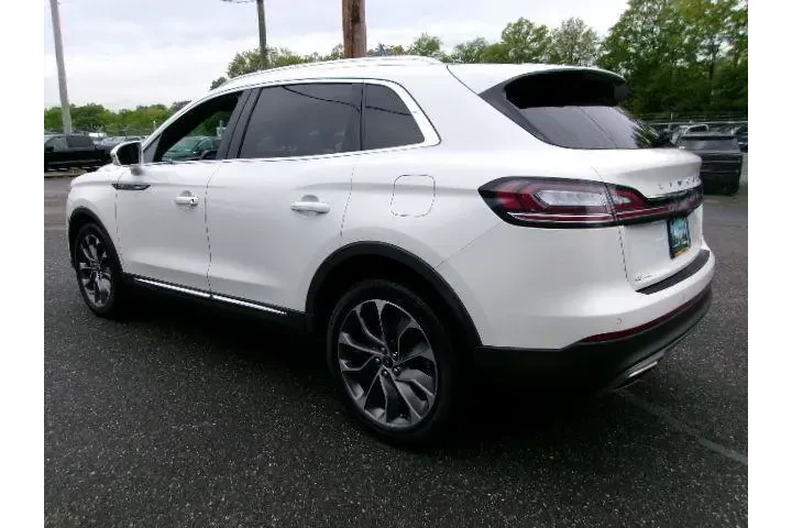 $34889 : Lincoln Nautilus 2022 AWD Re image 7