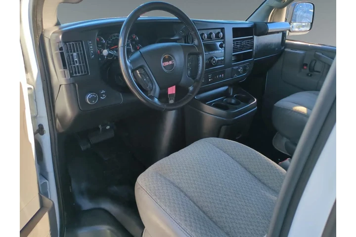 $32257 : GMC Savana 2023 2500 3dr Car image 10