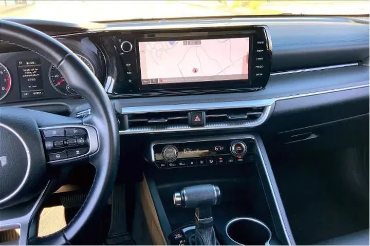 $23947 : Kia K5 2023 GT-Line 4dr Seda image 7