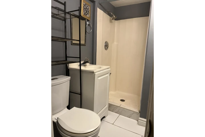 $1100 : Apartamento de renta image 3