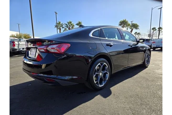 $16492 : Chevrolet Malibu 2022 LT 4dr image 6