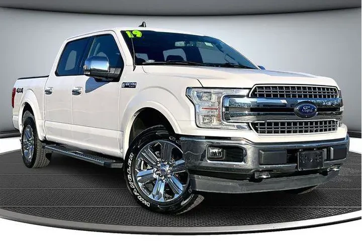 $29000 : Ford F-150 2019 4x4 Lariat 4 image 3