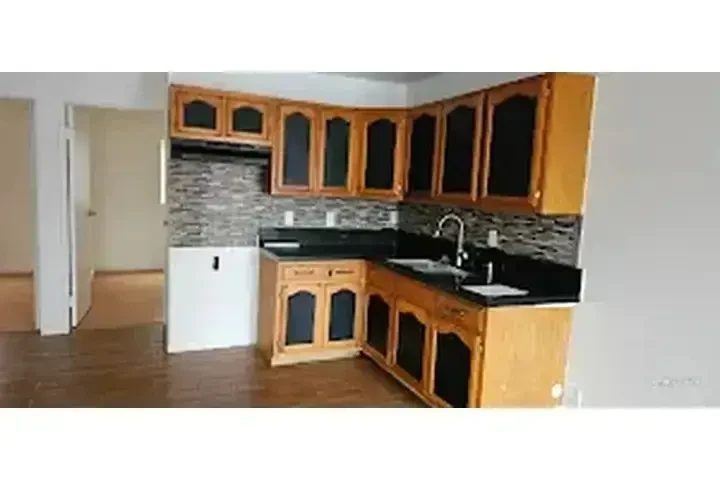 HIGHLAND PARK RENTO APTO image 5