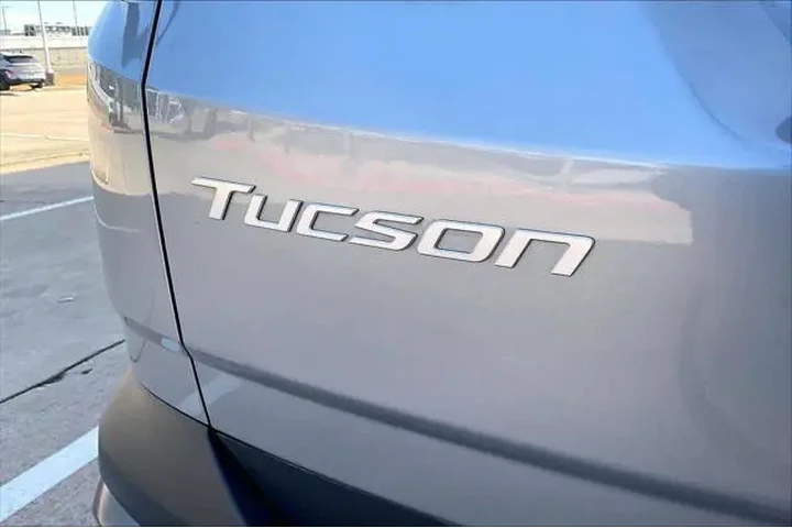 $23700 : Hyundai TUCSON 2025 AWD SEL image 9