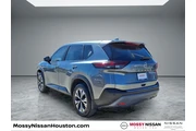 $17295 : Nissan Rogue 2023 SV 4dr Cro thumbnail