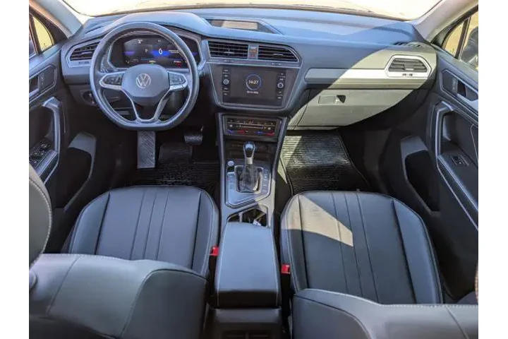 $22603 : Volkswagen Tiguan 2023 SE 4d image 9