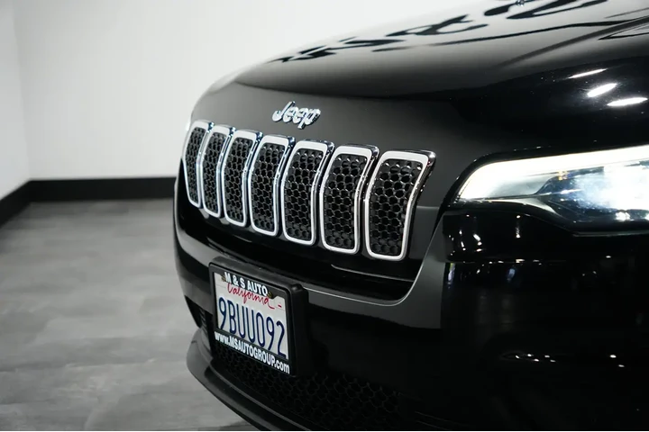 $17208 : 2020 Cherokee image 3