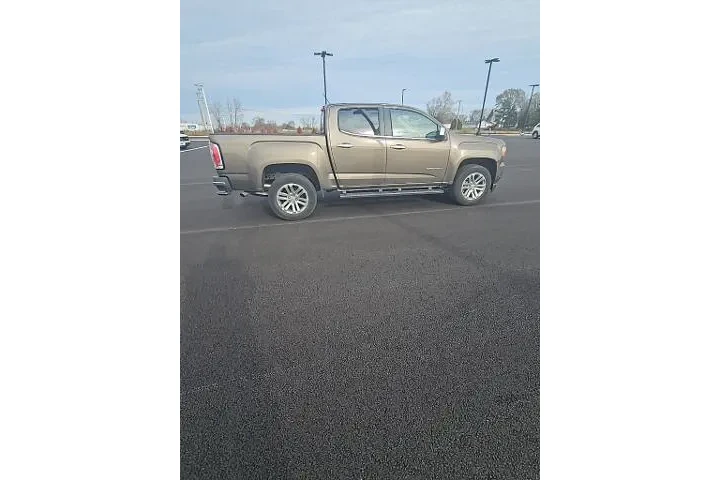 $17830 : GMC Canyon 2016 4x2 SLT 4dr image 7