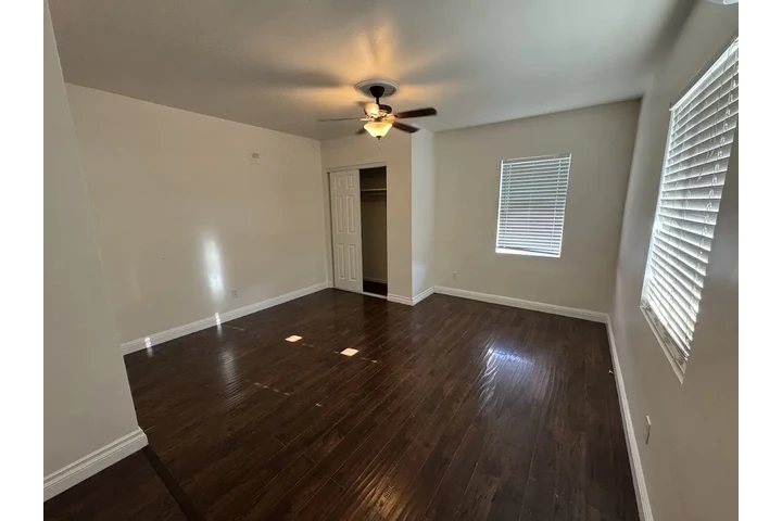 $3750 : Casa de Renta en Bellflower Ca image 9