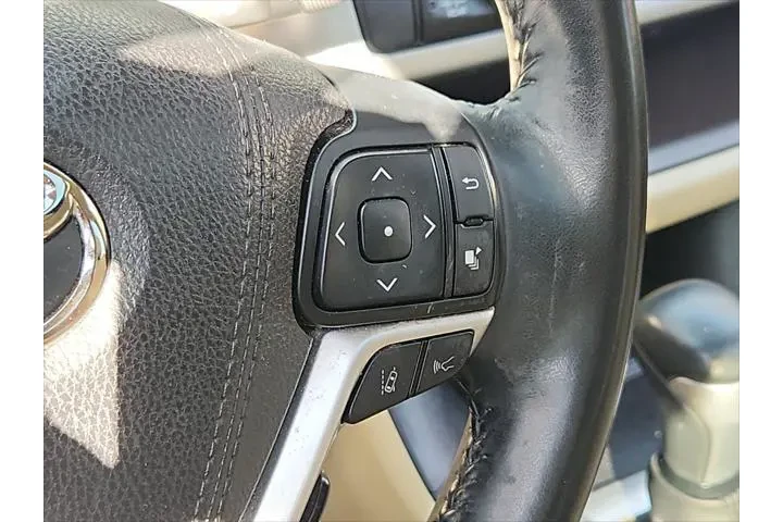 $20991 : Toyota Highlander 2017 XLE 4 image 7