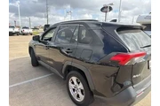 $22000 : Toyota RAV4 2021 XLE 4dr SUV thumbnail