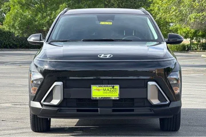 $17435 : Hyundai KONA 2024 AWD SEL 4d image 7