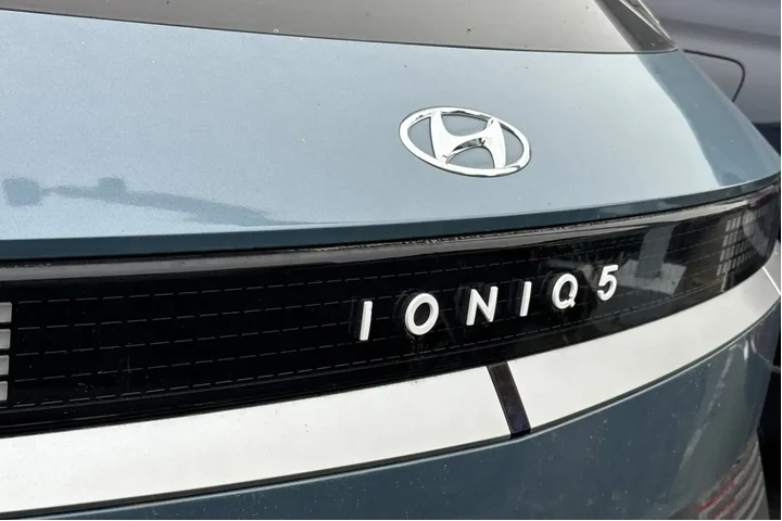 $26990 : Hyundai IONIQ 5 2024 SEL 4dr image 7