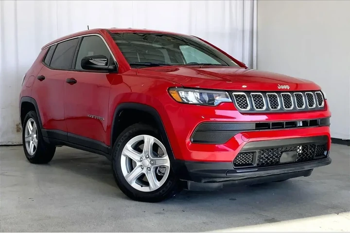 $19492 : Jeep Compass 2023 4x4 Sport image 1