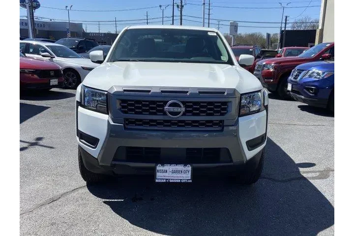 $25487 : Nissan Frontier 2025 4x2 SV image 2