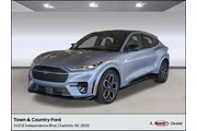 Ford Mustang Mach-E 2022 AWD en Charlotte