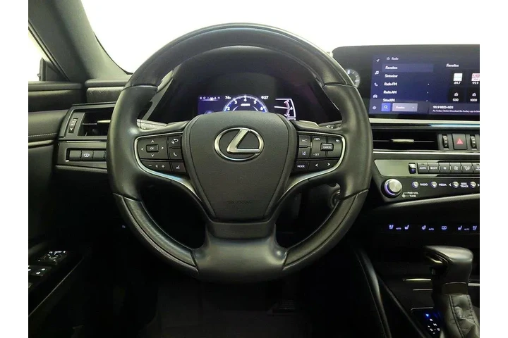 $39998 : Lexus ES 350 2024 Luxury 4dr image 10