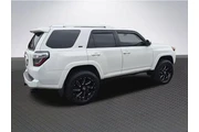 $29988 : Toyota 4Runner 2017 4x4 SR5 thumbnail