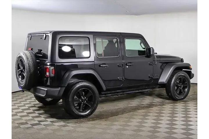 $28829 : Jeep Wrangler Unlimited 2022 image 7
