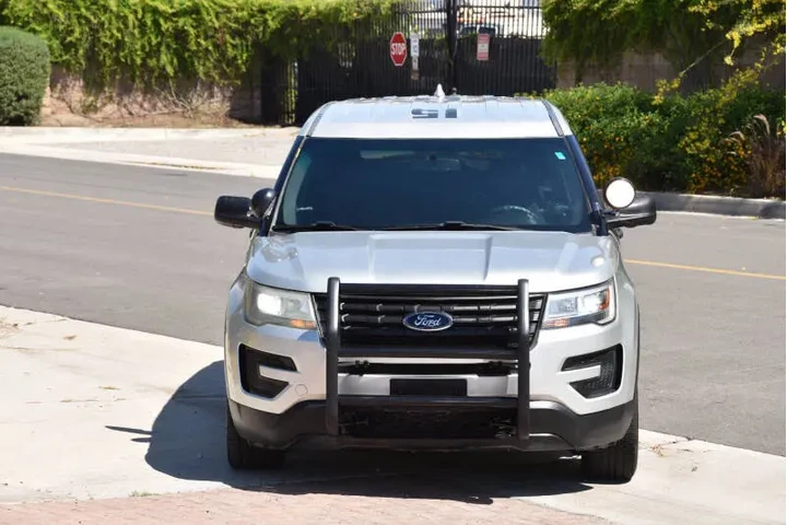 $14750 : 2016 Explorer Police Intercep image 6