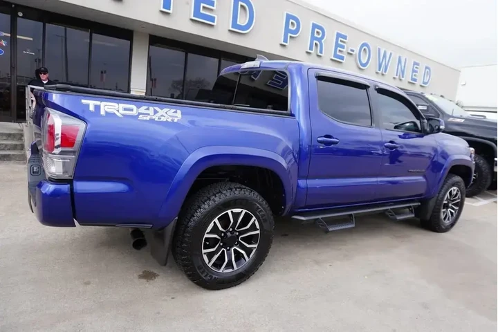 $39988 : Toyota Tacoma 2023 4x4 TRD S image 6