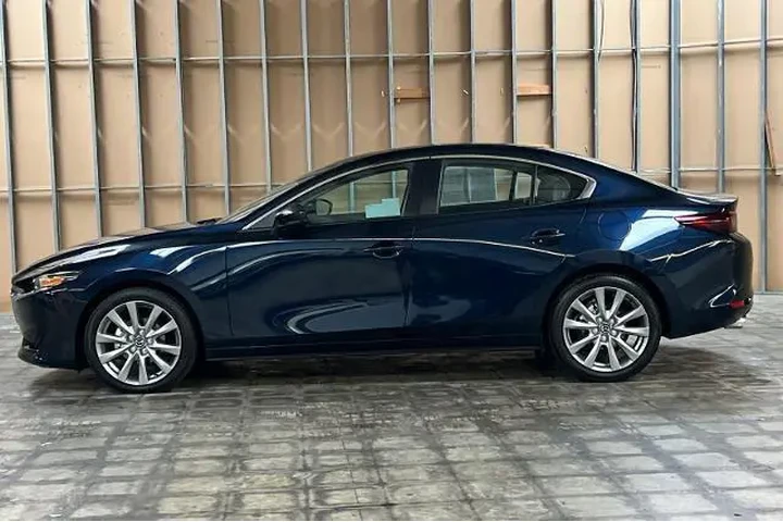 Mazda Mazda3 Sedan 2025 2.5 image 7