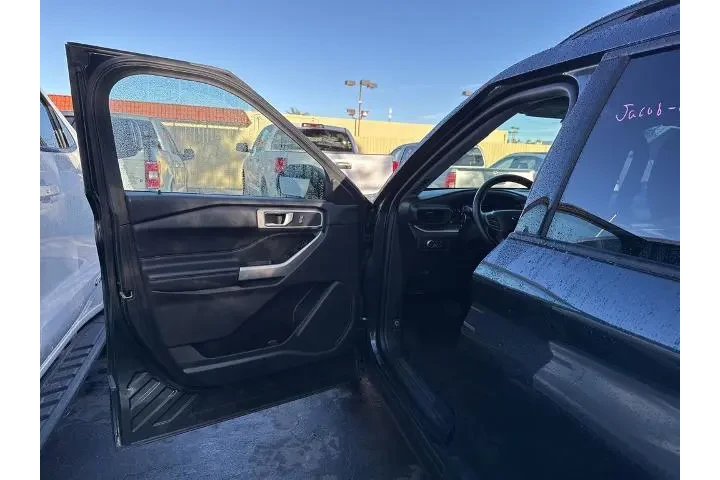 $22945 : Ford Explorer 2022 XLT 4dr S image 4