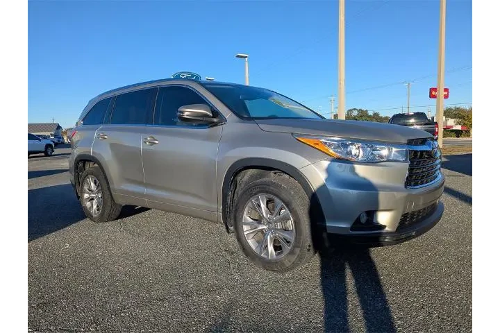 $22403 : Toyota Highlander 2015 XLE 4 image 1