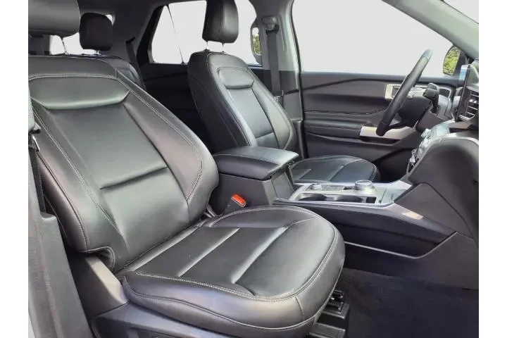 $28800 : Ford Explorer 2022 AWD XLT 4 image 8