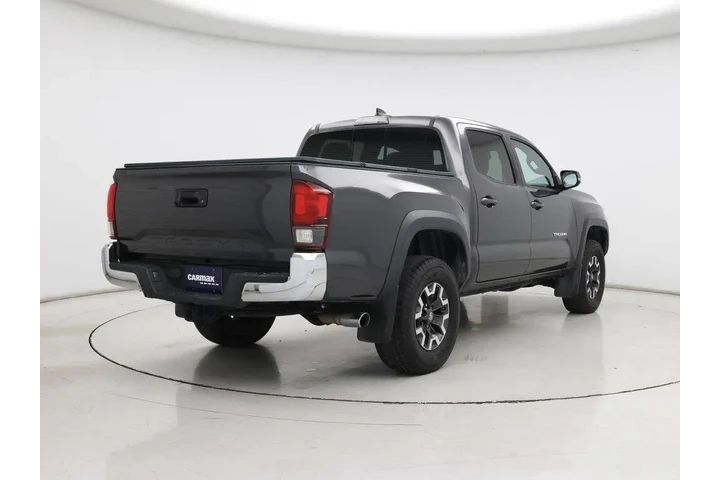 $30998 : Toyota Tacoma 2018 4x4 TRD P image 8