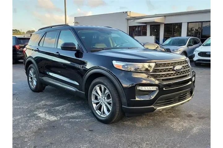 $23590 : Ford Explorer 2022 XLT 4dr S image 3