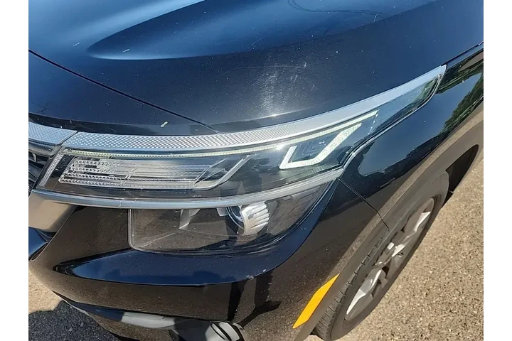 $19991 : Kia Seltos 2023 AWD S 4dr SU image 6