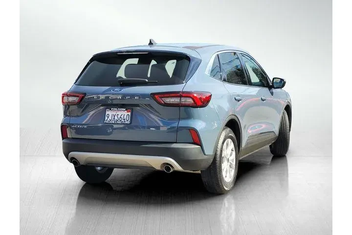 $17945 : Ford Escape 2023 Active 4dr image 4